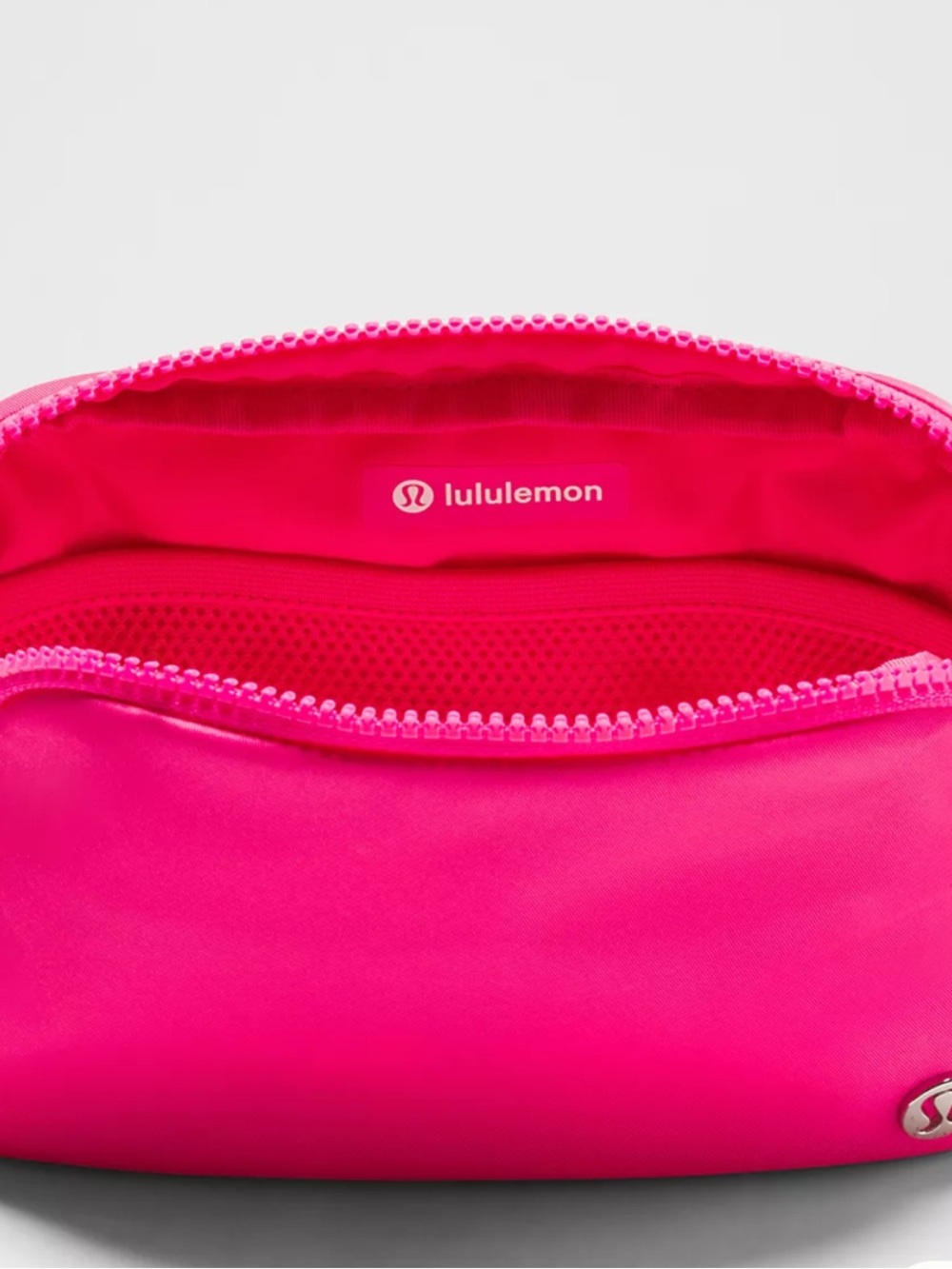 lululemon bright pink flamingo fun/silver everywhere belt bag 1L